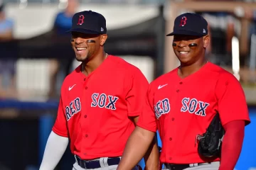 Bogaerts y Devers "fueron esenciales en el último campeonato y seran gran parte del éxito de los Red Sox en el futuro"