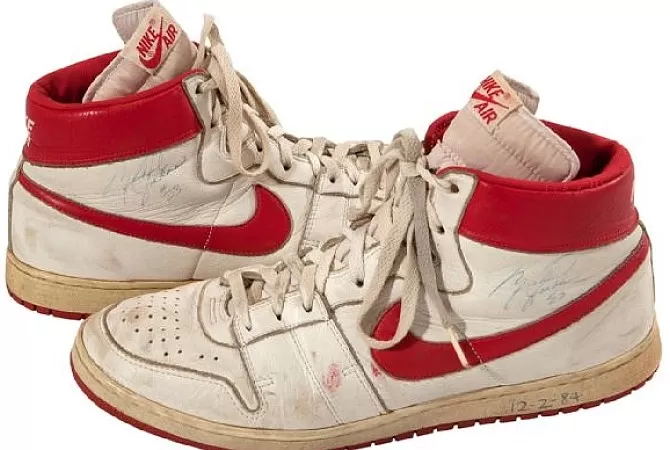 El absurdo precio de unos zapatos que usó Michael Jordan