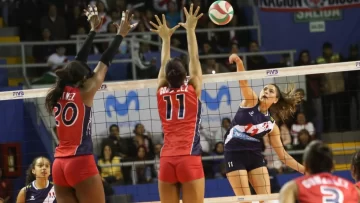 Las Princesas caen ante Perú en el debut del voleibol femenino en Cali-Valle