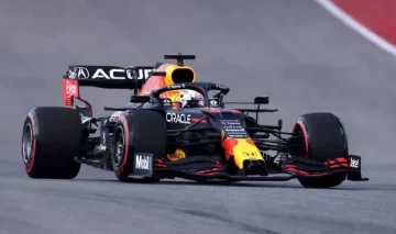 El cara a cara entre Max Verstappen y Lewis Hamilton