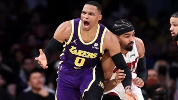 Lakers derrotan a Miami en un reedición de las Finales de Orlando