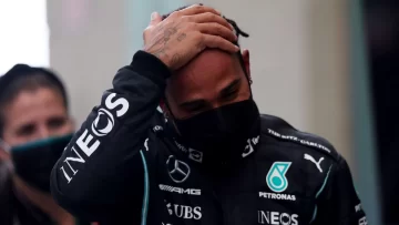 ¡Bomba! Sanciones para Hamilton y Verstappen, el británico largará último en la sprint