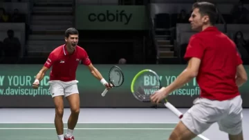 Djokovic mete a Serbia en semifinales de Copa Davis