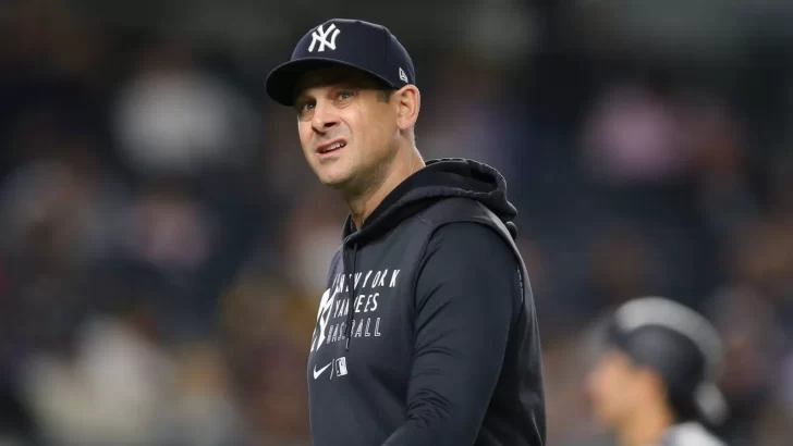 Yankees: Aaron Boone comienza Spring Training con decisiones importantes