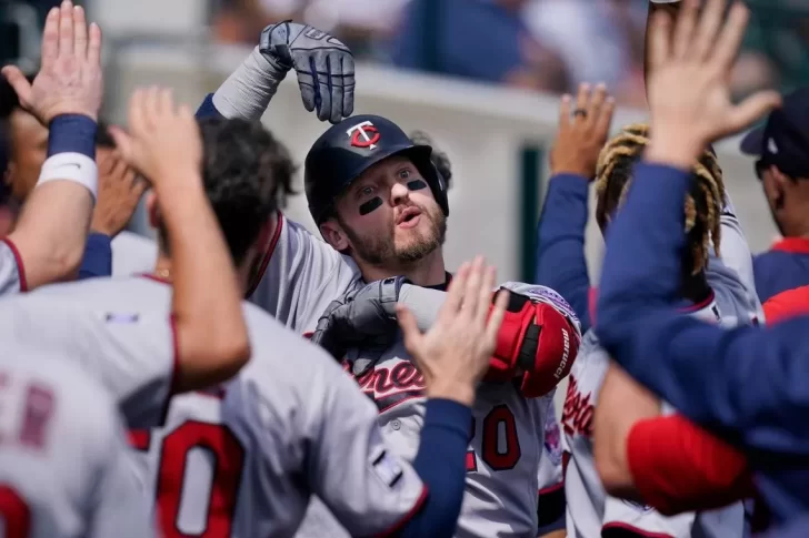 Un debut a lo grande: Josh Donaldson conecta su primer jonrón con los Yankees