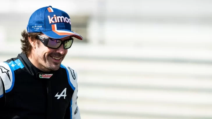 Fernando Alonso: "Podría vencer a mi yo de antes con una sola mano"