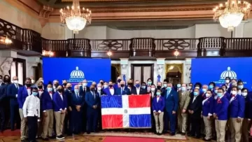 Japoneses reciben con canción especial a la delegación Dominicana para los Juegos Olímpicos