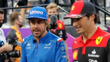 Crisis española: Sainz no puede acercarse a Max y Alonso frustrado con su Alpine