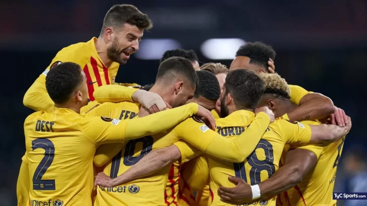 Barcelona muestra su mejor versión con Xavi y avanza en la Europa League