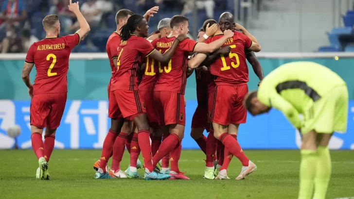 Bélgica goleó sin apuros a Rusia