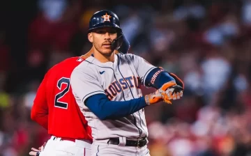 ¡Carlos Correa vende su mansión en Houston! ¿Salida inminente de los Astros?