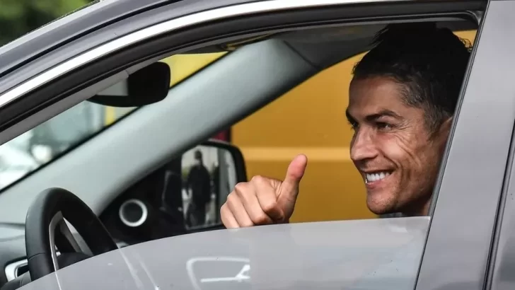 EL nuevo auto de Cristiano Ronaldo valorado en 250 mil dólares