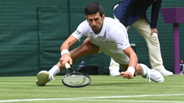 Novak Djokovic, a paso firme en Wimbledon