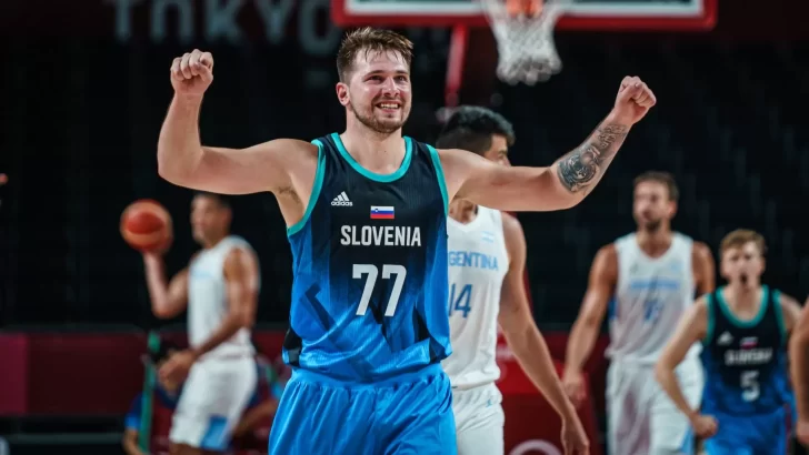Con un Doncic fenomenal, Eslovenia vence a Argentina