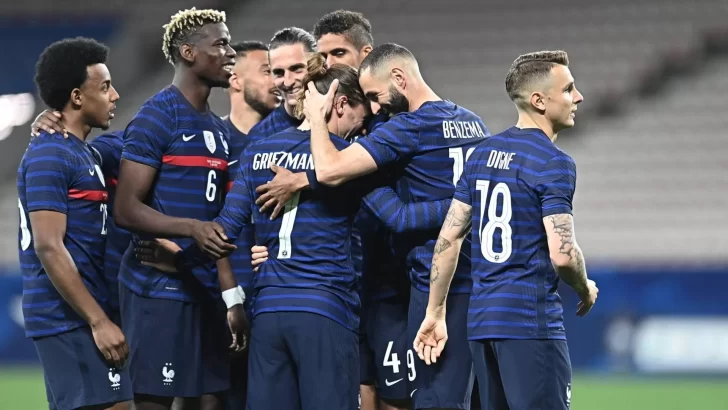 Francia goleó en el regreso de Karim Benzema a la Selección