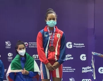 Dominicana gana medalla en mundial Sub17 de Halterofilia