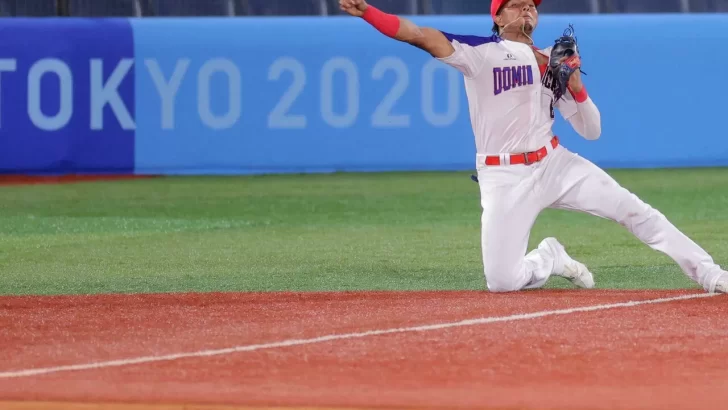 Haciendo historia: Erick Mejía mejor tercera base de los Juegos Olímpicos