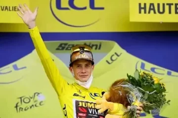 Vingegaard destronó a Pogacar y es el nuevo rey del Tour de Francia 