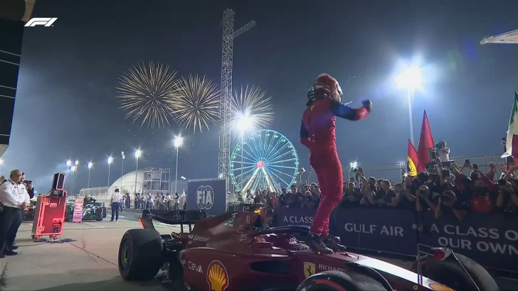 Charles LeClerc gana en el inicio de la temporada y Ferrari se impone con autoridad