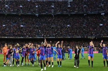 Las chicas del Barcelona imponen récord de asistencia