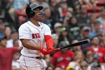 Rafael "El asesino silencioso" Devers contagia a los Red Sox que están de vuelta