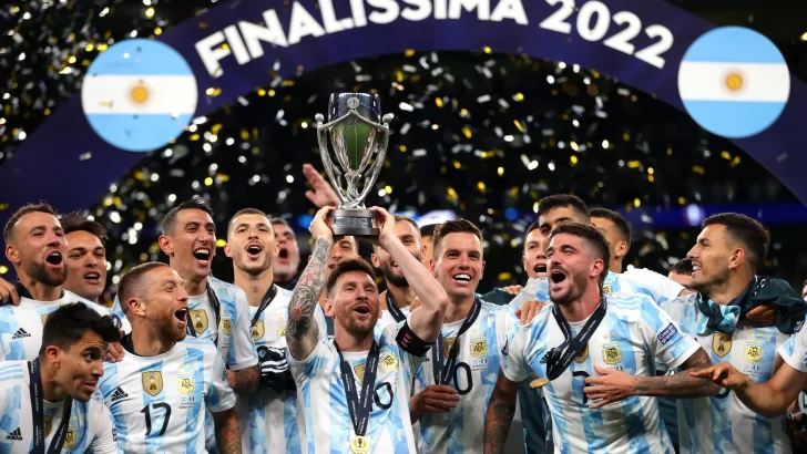 Leo Messi y Argentina superaron a Italia e ilusionan al mundo