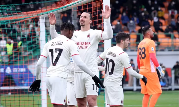 Gol histórico de Ibrahimovic lleva a la victoria del Milán