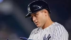 ¿Anthony Rizzo se arrepiente de firmar con los Yankees?
