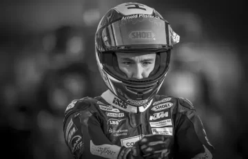 La Moto GP sigue de luto tras fallecimiento de piloto