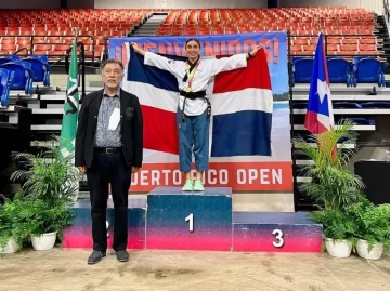 Ana Patricia Peña sigue conquistando medallas en Taekwondo