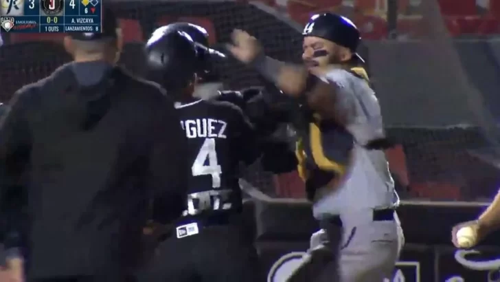 Escándalo en el béisbol mexicano: 20 jugadores a golpes, agresión con un bate…