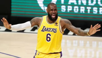 LeBron James no se queda callado, se queja de sus Lakers