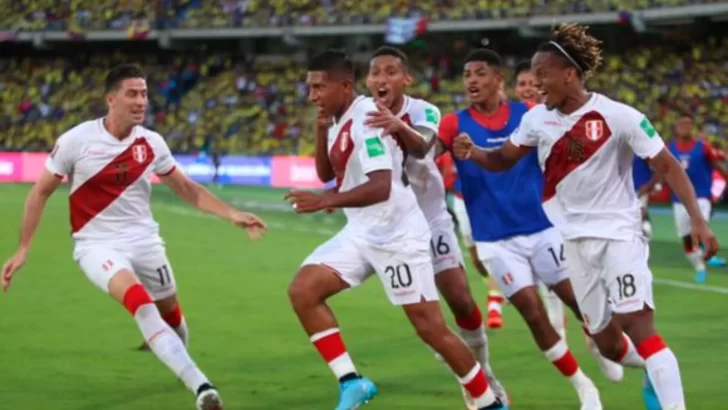Milagro en Barranquilla: Perú vence a Colombia en el final y sueña con Catar