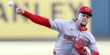 Duelo de poder en la MLB: los Astros también quieren a Luis Castillo