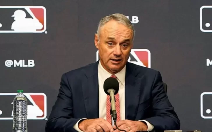 MLB impone nueva fecha limite y amenaza con cancelación de la segunda semana