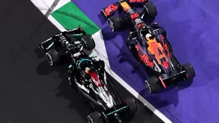 Esto es lo que pasará si hay choque entre Verstappen y Hamilton