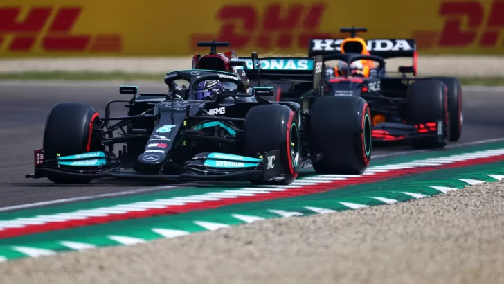 Red Bull acusa a Mercedes y crece la tensión entre las escuderías