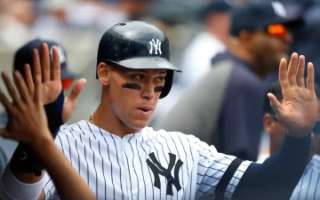 ¡Trato hecho! Yankees retienen a Aaron Judge… por el momento