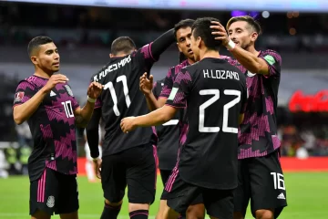 México goleó a Honduras y quedó como líder de las Eliminatorias