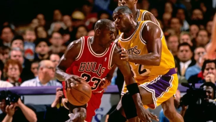 ¿Qué jugador cambió la historia del baloncesto según Jordan?