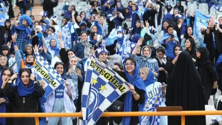 Mira quién obligó al gobierno iraní a dejar entrar mujeres a los estadios