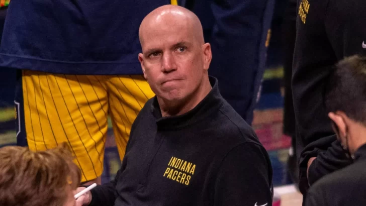 Nate Bjorkgren fue despedido como entrenador de los Pacers