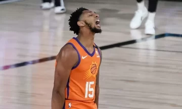Jugador de Phoenix Suns se burla de Los Ángeles Lakers