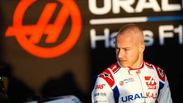 Haas despide a Mazepin y rompe contrato con su patrocinador ruso