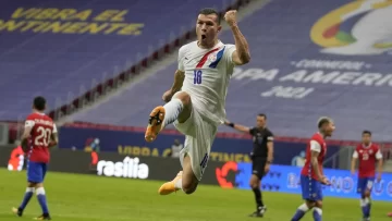 Paraguay venció a Chile y evitará a Brasil en la Copa América