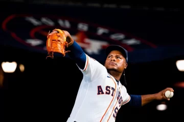 Framber Valdez sigue imbateable y atenta contra récord de deGrom