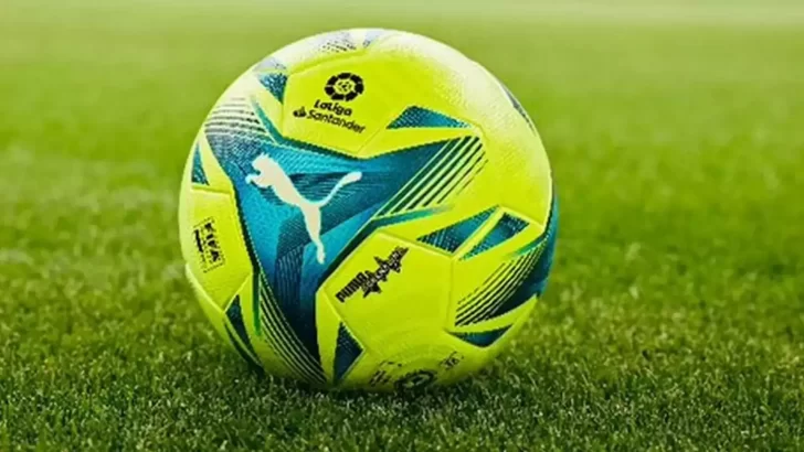 Puma presenta los balones oficiales de El Clásico
