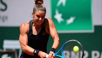 Sakkari y Krejcikova jugarán una semifinal histórica de Roland Garros