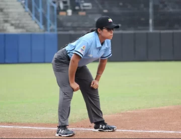 Anabel González hace historia en el béisbol venezolano