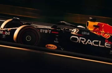 Max Verstappen vence a Leclerc en batalla monumental y gana el GP de Arabia Saudita